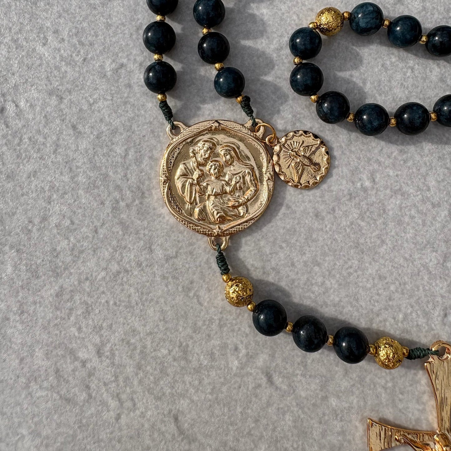 Terço Sagrada Família - Pedras Naturais